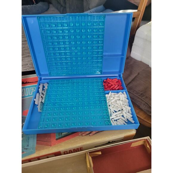 VINTAGE 1971 Battleship Game by Milton Bradley GUC - Picture 4 of 11